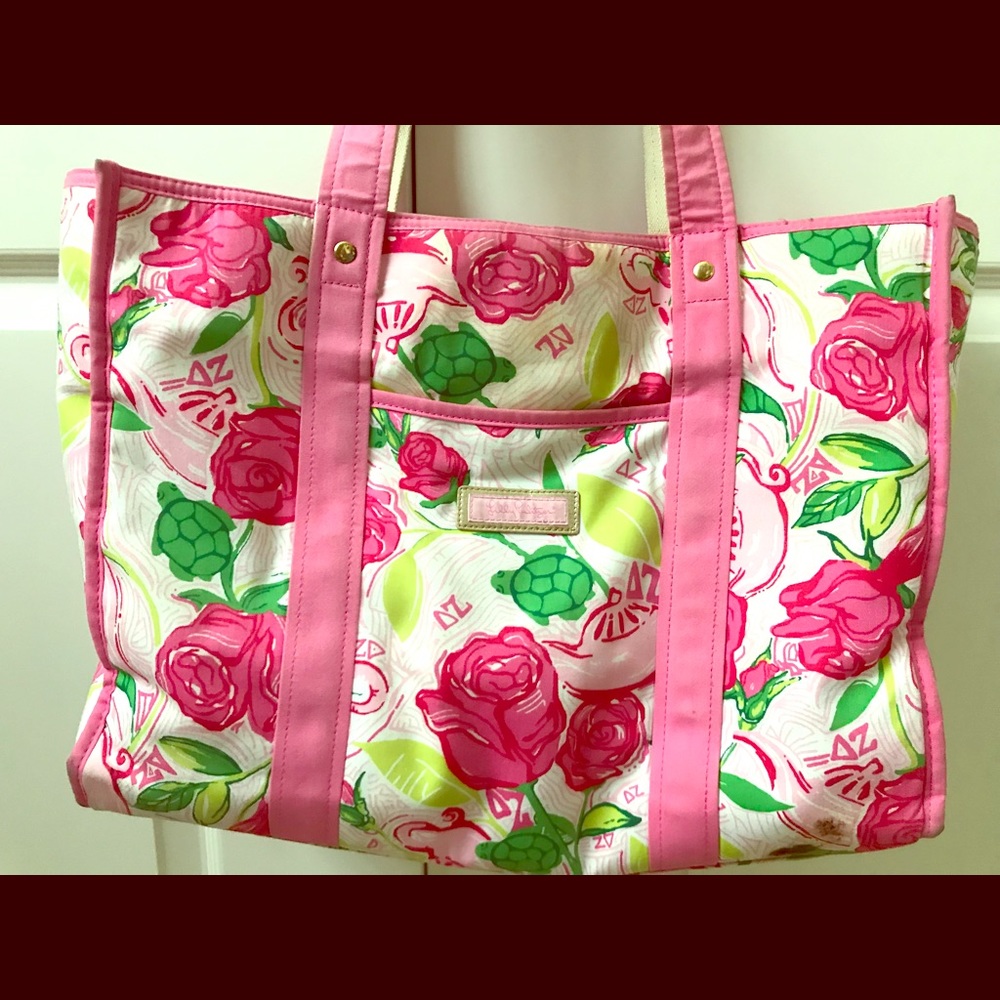 Lilly Pulitzer sorority tote (DZ, Delta Zeta)